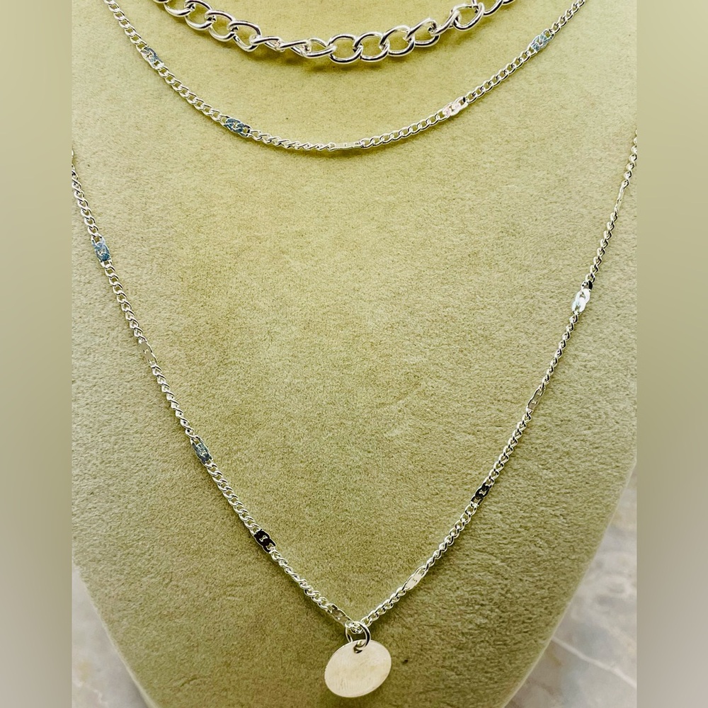 Elegant Silver Tone 3 Layered Necklace with Circle Disc Pendant. 20 inches,